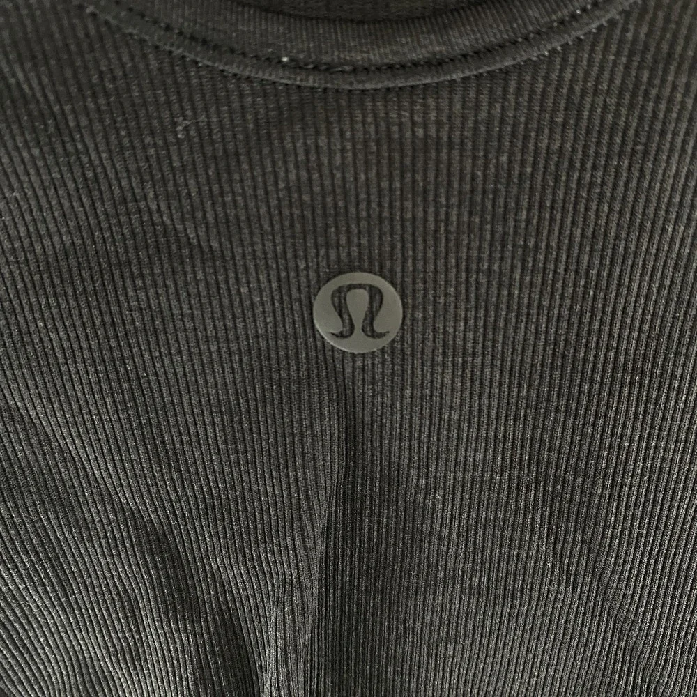 Lululemon Bodysuit Womens 2 / XS Seek Simplicity Short‎ Sleeve Low Back Ribbed